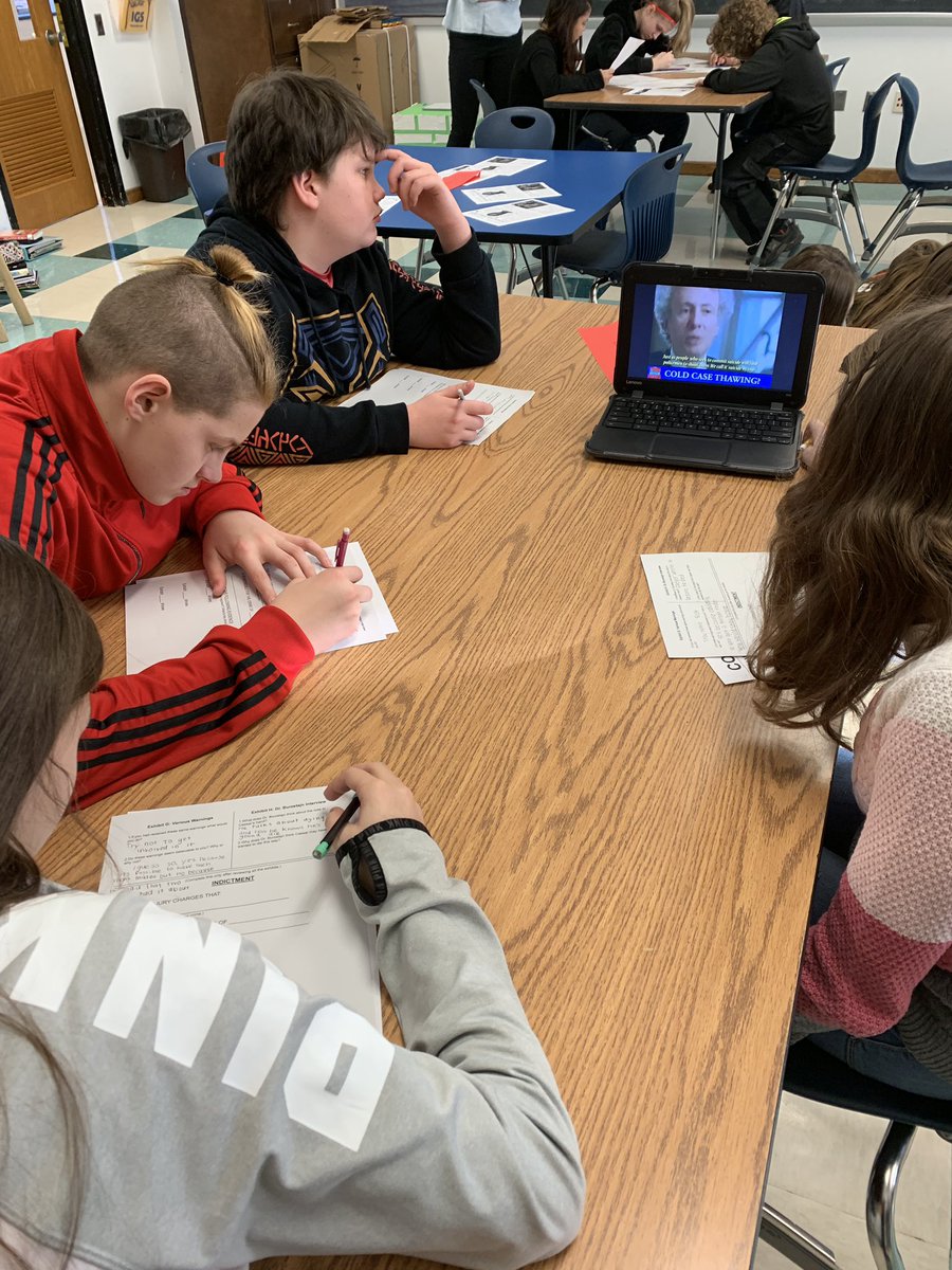 MAMSCaptain's tweet photo. Why did the senators assassinate Caesar?  Collecting evidence for the indictment in ELA #MAMSlearning   #thunderboltsflyworldclass https://t.co/SlUUrkcJA0