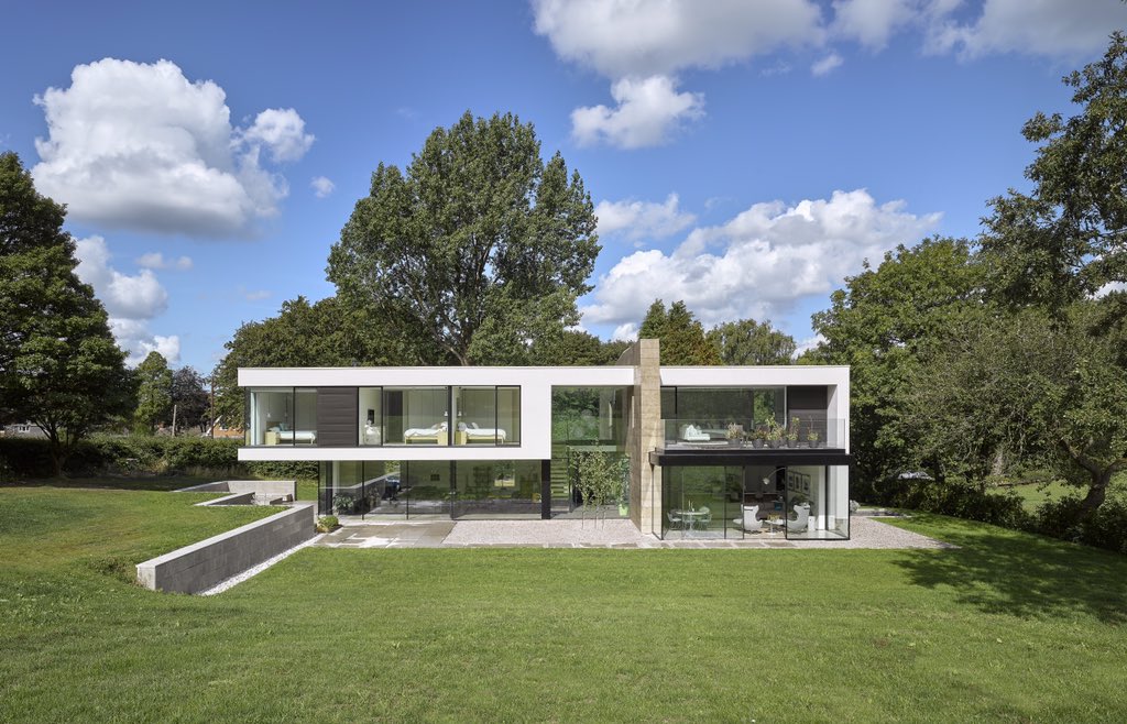 ScottDonaldArch's tweet photo. Our award-winning house in Lancashire conservation area. 

📷 by @DanieHopkinson 

#lancashire
#skyframe
#house 
#home
#contemporary 
#architecture 
#archidaily
#architecturephotography
#design 
#property 
#granddesigns https://t.co/eQbYDZV08w