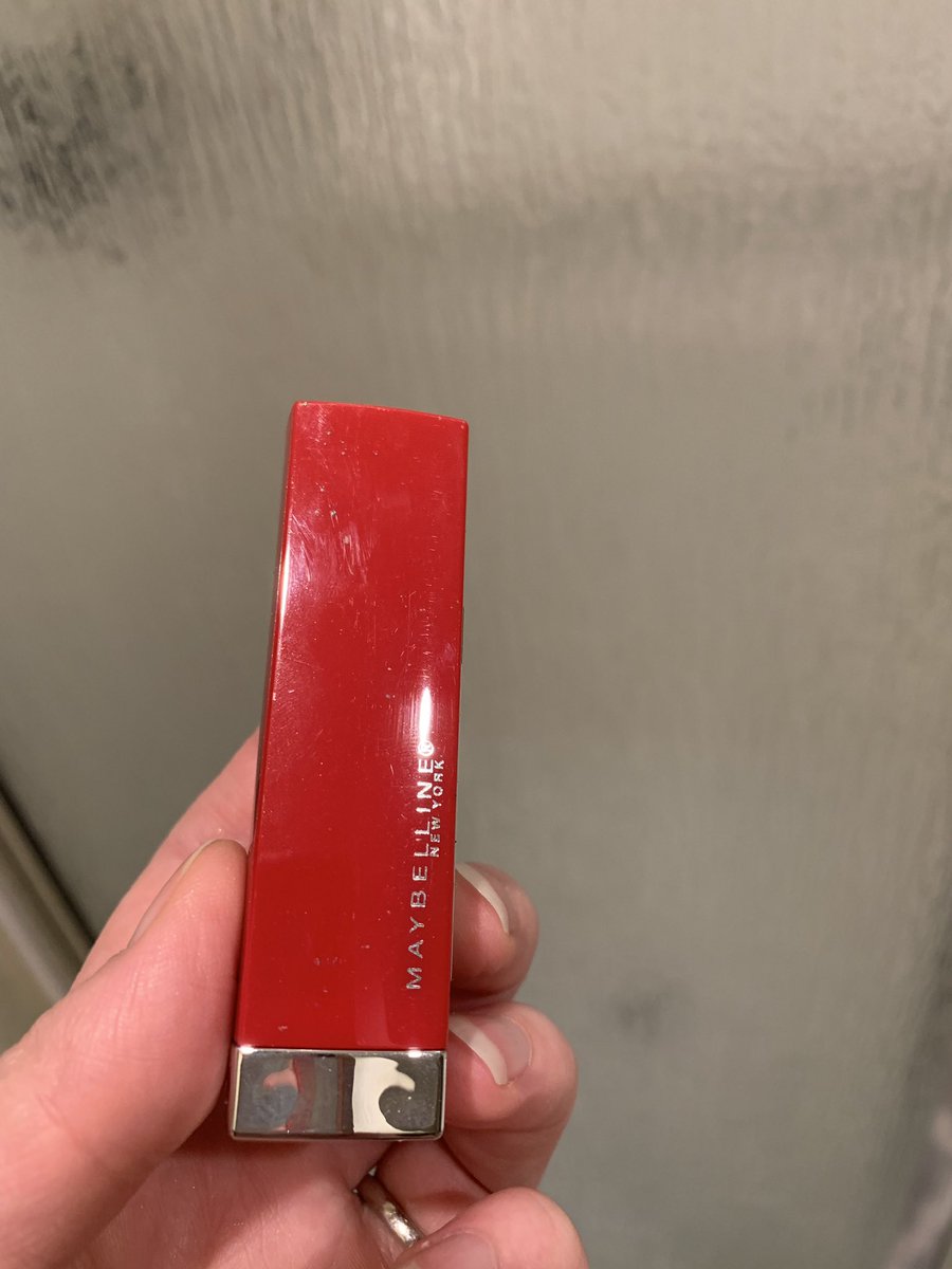 JessGold85's tweet photo. Thanks #maybelline for this #MadeForAll red! https://t.co/wcS5DdlYBe