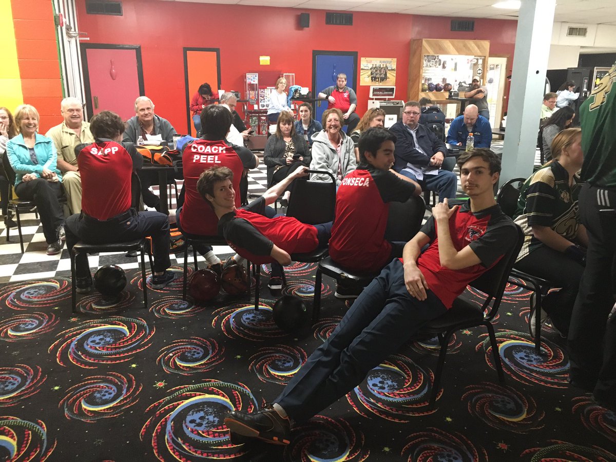 CLHSBowlingClub's tweet photo. These crazy kids are going to the Regional Tournament! That’s right, your Falcon bowlers are in the playoffs and I couldn’t be more proud! We finished with an 8-6 record, our best yet, but we’re not done! Regionals are this Sunday at 10AM at “Time to Spare” Lanes in Conroe! https://t.co/NxpjjGQ5Nv
