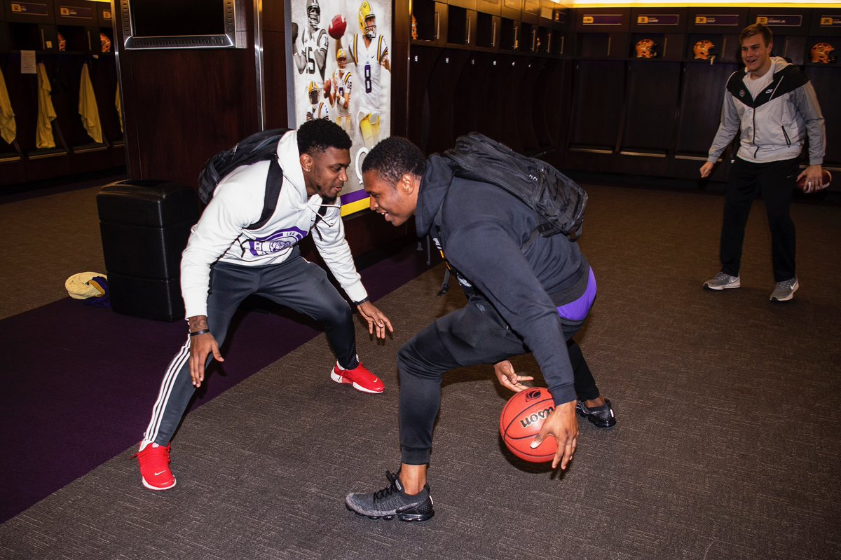 LSUfootball's tweet photo. Basketball fever taking over campus‼️ https://t.co/S4N7G8TWVw