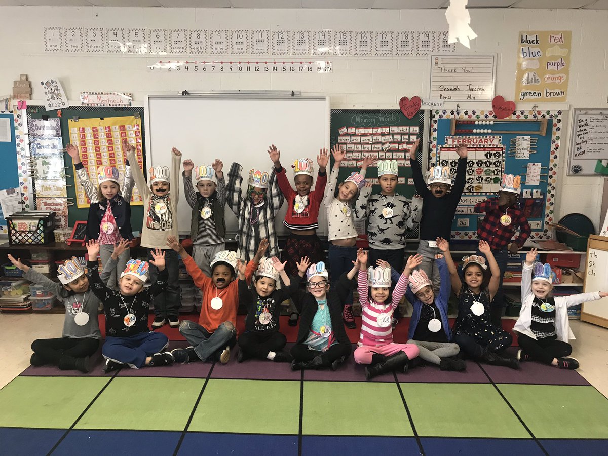 MrsMentnech's tweet photo. My class had a blast celebrating the 100th day today!! #MonticelloRocks https://t.co/oS7qTwE5FB