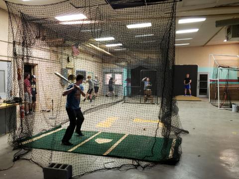 CTrojanBaseball's tweet photo. Good first night with the new cage and bullpen! https://t.co/aQgC0Ha0Kg