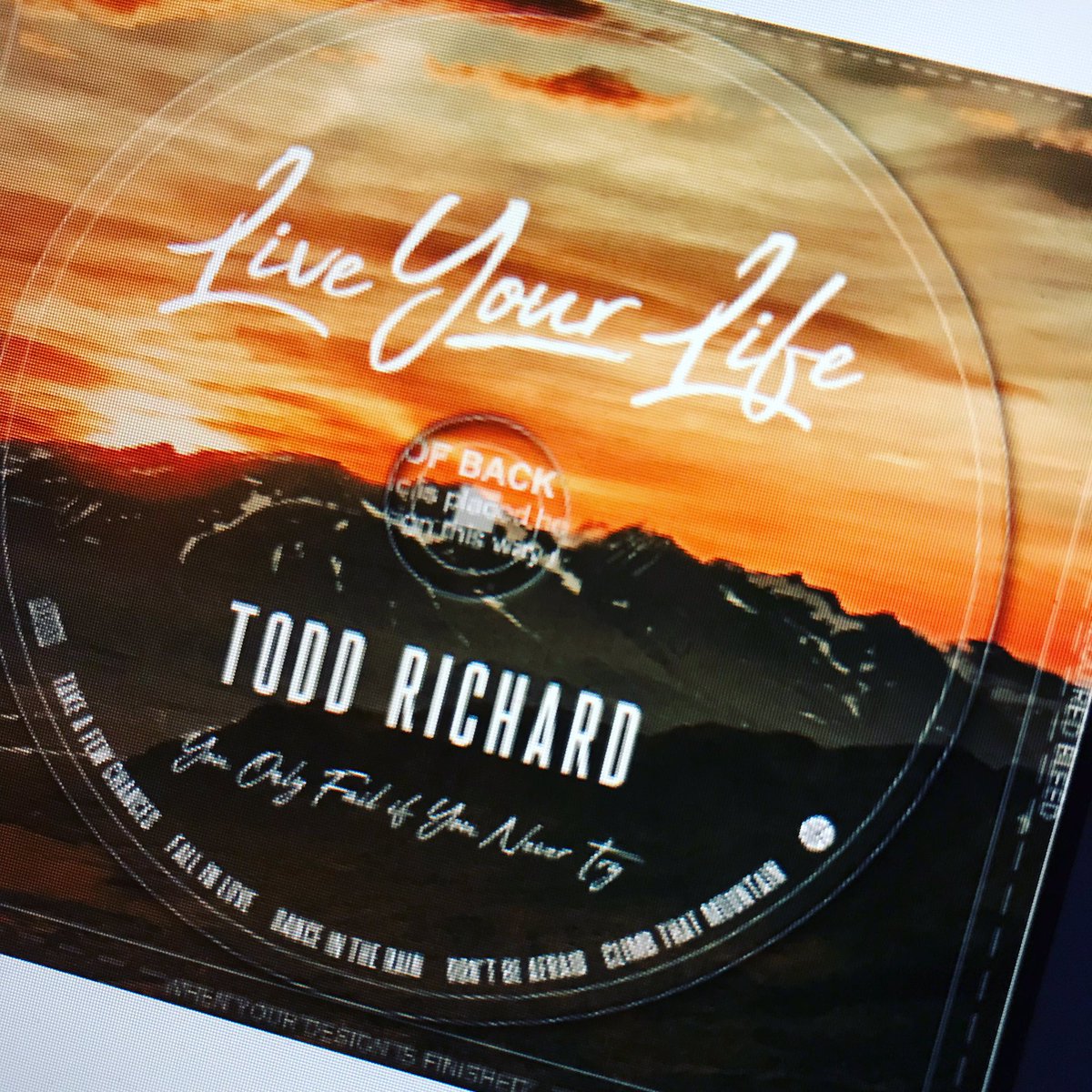 toddjrichard's tweet photo. Listening to final mixes of our new #LiveYourLife album from @FiddlerPro #FiddlerProductions with so many emotions &amp; excitement for our Frands to hear this collection of magic! @AnthonyFiddler @dougfolkins @dborysmusic @BCCMA @CCMAofficial https://t.co/3FdwZppwjv