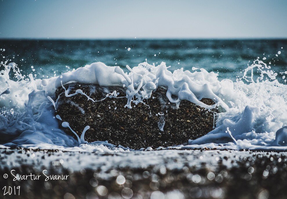 s_svanur_photos's tweet photo. Some recents #photooftheday #svartursvanurphotography #waves #ukwaves #photograph #photographers #oceanplastic #ocean #sunsets #surf #kitesurfing #southsea #portsmouth #canon #drones #blue #water https://t.co/UAwBWhCJDV