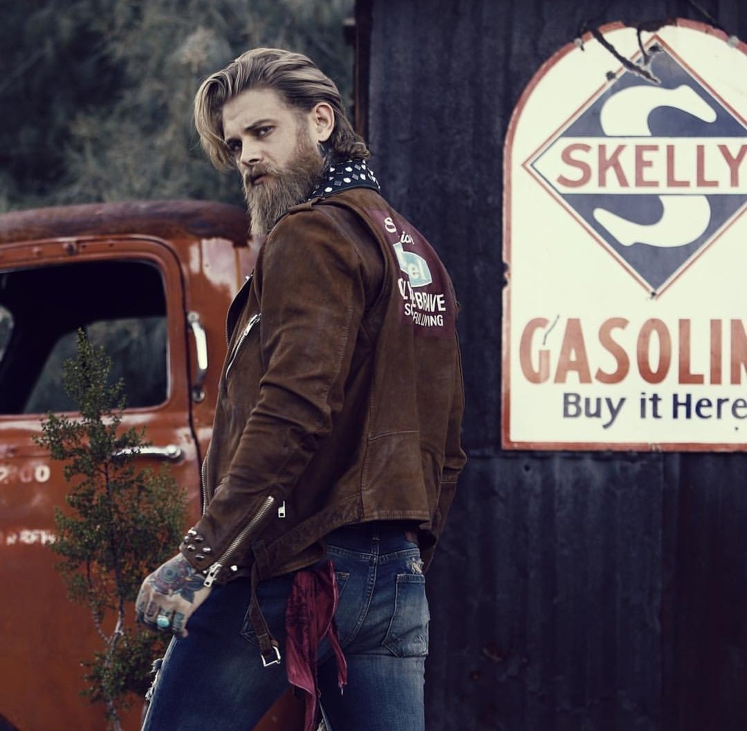 GearBeard's tweet image. "If it has tits or tiers I can make is squeal"

Asshole
Mechanic
Single
Mature
Banter

Retweet.