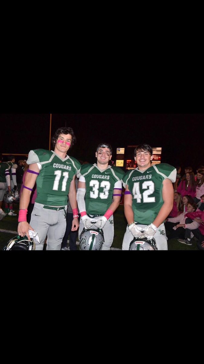 DanWalshh2's tweet image. @_vinnyro happy birthday big bro❤️ maybe someday we will find a starter, but until then #rotation #blockdestruct #week10butstillbattling