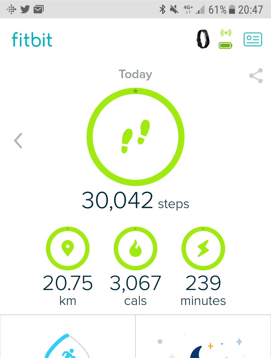 nlp1983's tweet image. Going hard at it in the gym tonight has nicely balanced out the 7 hours of being stuck at my desk earlier #fitbitaddict 💪