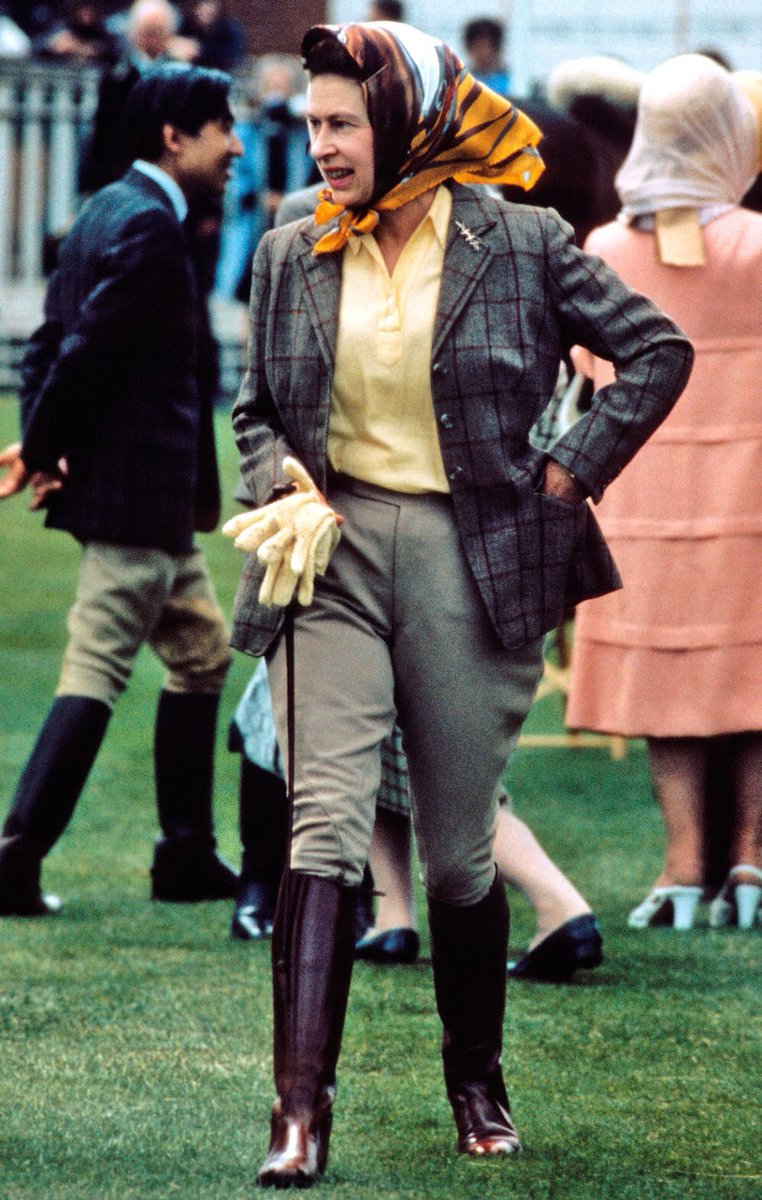voguevault's tweet photo. #QueenElizabeth II has had a lifelong love affair with #Hermes silk scarfs, her collection traces as far back as the 40s. The headscarf has now become a quintessential fashion staple for attendees of the Royal Windsor Horse Show. https://t.co/41GEAjMb2w