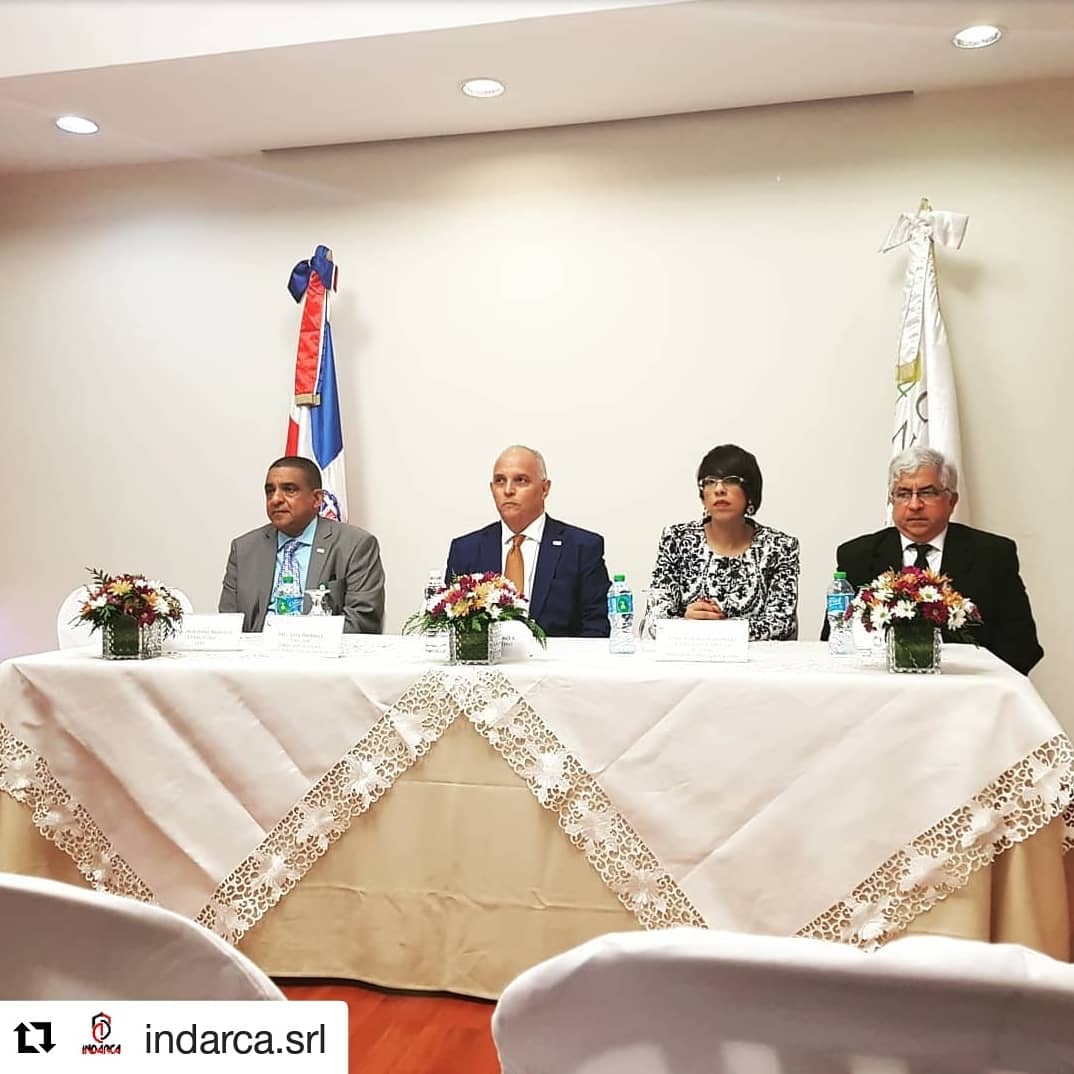 ramces_gomez's tweet photo. Acto inaugural del 1er. Curso de Especialización en Protección Radiológica por la @CNE_RD

Este Curso y Post-Grado brindará a @indarca_srl y a mi, nuevos conocimientos, para seguir brindando a nuestros clientes un servicio de alta calidad. https://t.co/uQU7SC59Vt
