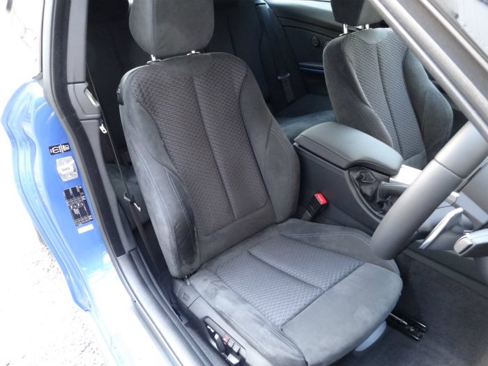 BMWCarLife's tweet photo. 【過去記事】 BMW420iクーペM Sport[F32]のスポーツシートを色々な角度から撮ってみました  https://t.co/CAiKyVSjnM https://t.co/Ap2Fdj5wDO