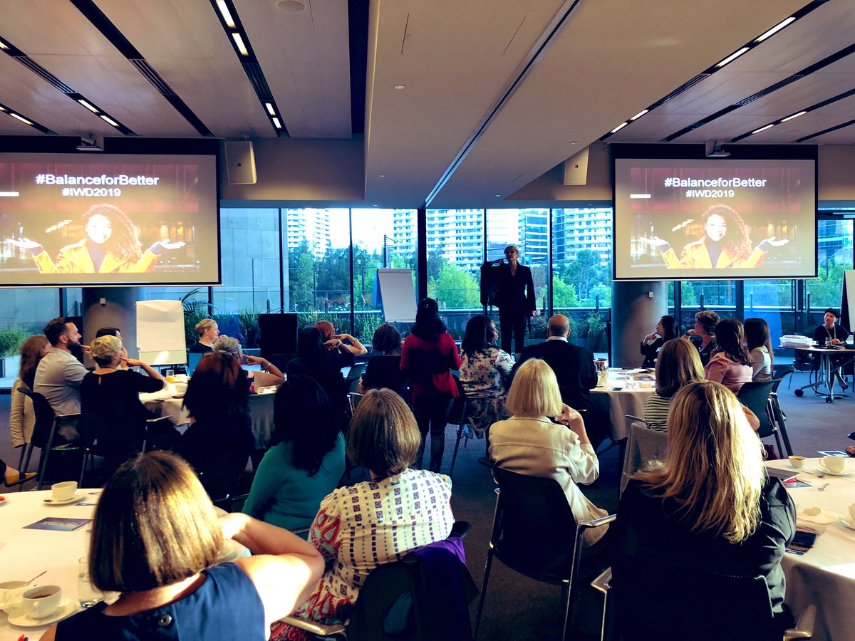 VICT4W's tweet photo. Full house this morning at #IoW breakfast with Dr @louisemahler. Loving her energy and interactive talk!
#VocalIntelligence #BodyLanguage #Influence #Leadership
Hosted by @ANZ_AU https://t.co/0yHuXUEZlQ