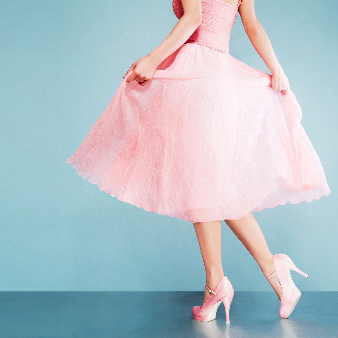 Pretty in Pink from head to toe, starting with Angel Cake Wellness Body Mist.

#ismellgreat #AngelCake