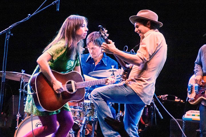 Currier’s Side Door Music Series! Stomp your feet to The Mammals on March 15, 6 to 10 pm. Hear the quintet’s unique fusion of old-timey music, vintage pop, and contemporary folk. Come early for dinner and drinks. Tickets: bit.ly/2twmcXz