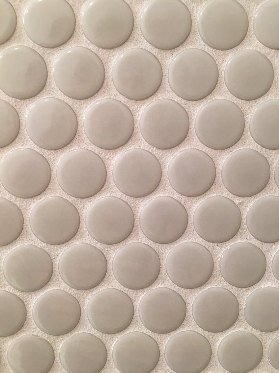 OMalleyBuilds's tweet image. A trending treat for Tile Tuesday ~ Light Grey Penny Tiles 
🚿
#tiletuesday #trending #pennytile #pennywise #omalleybuilders #customhomebuilder