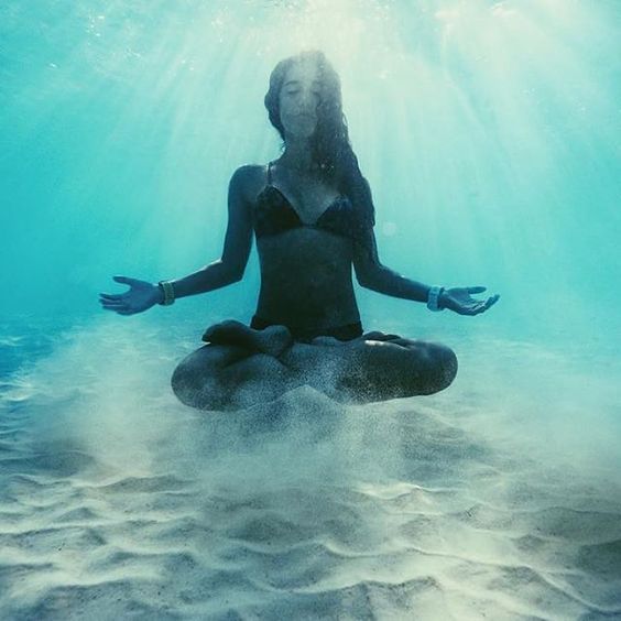 Wednesday Wellness.
Make floating a regular part of your wellness practice.
Benefits include feelings of peace, stillness, mental clarity, better sleep, relaxed body &amp; mind, muscle ease, calming to the nervous system, enhanced meditation.
 #wednesdaywellness  #float