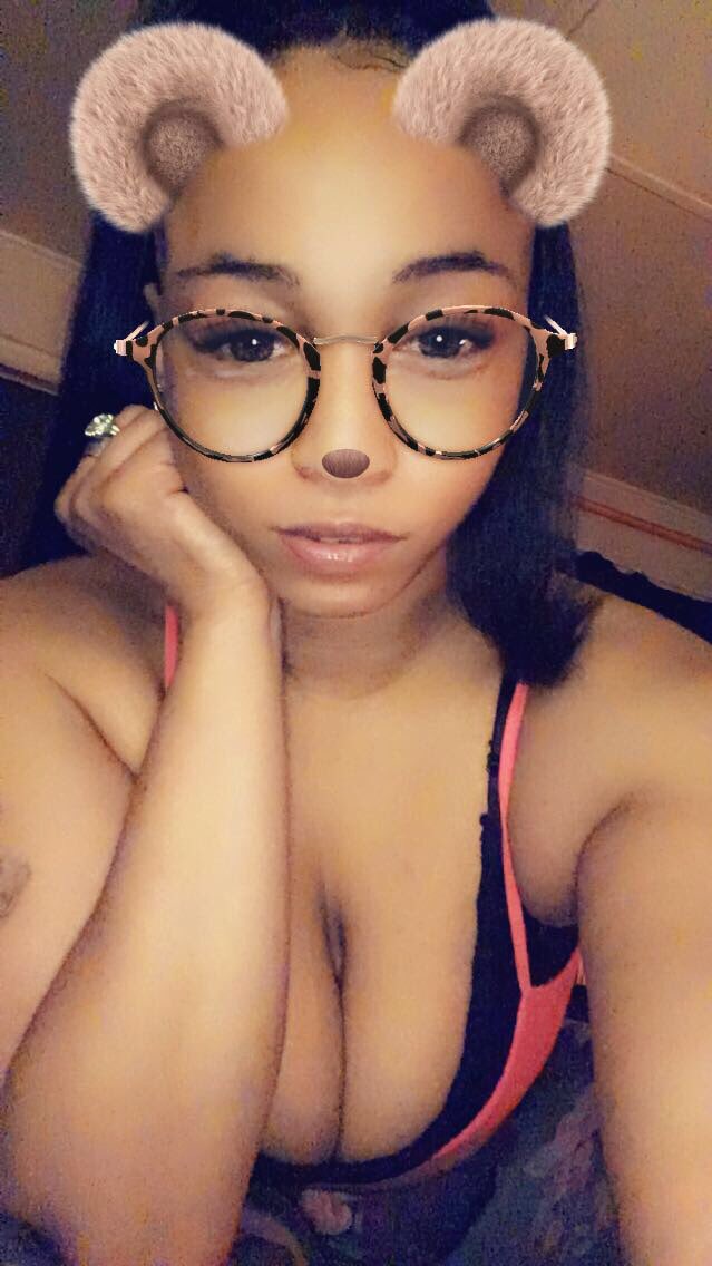 ChevonWashingt3's tweet photo. Say less #NotTheOneToFuckWith #stayingtough #stayingguarded #stayinginmyownlane #stayinglowkey #demanandearnmyrespect #bbw #wonderwoman #lioness #realestqueen #postivevibesonly https://t.co/vWlYPLxN7l