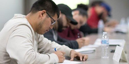 CAeconomy's tweet photo. #CentralValley employers looking for workers better prepared for the workplace. @COSGiant community college steps up to offer soft skills training: https://t.co/laBbIxVVsG @gurminder2014 @GoSJVMA https://t.co/fmffZ8oXvD