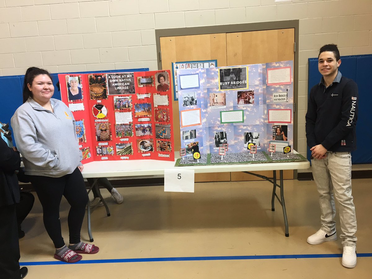 MikeSmart's tweet photo. NEC History Day! MOST. AWESOME. STUFF. Congrats to all the students and teachers on the amazing work! #287edchat #nec287 https://t.co/tYDDm9DXTZ