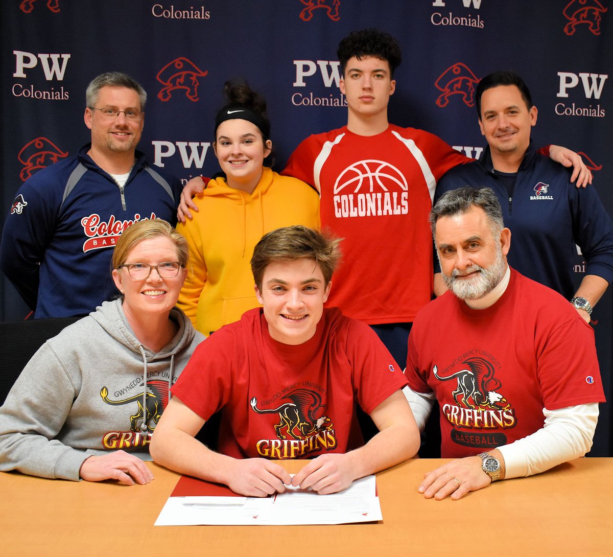 Colonial_SD's tweet photo. Congratulations to @PWHS_CSD senior Anthony Tomassetti, who has announced his intention to play baseball at Gwynedd Mercy University next year. #PWProud #GoColonials
@GMercyU
@SOLsports
@PWATHLETICS1
Read more: https://t.co/C3Zs2DbWOe https://t.co/WMPnQOSYg7