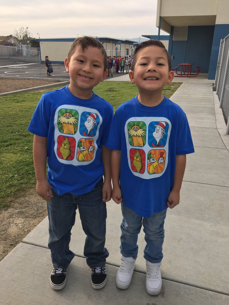 shaneeponce's tweet image. Celebrating Dr. Seuss Week @RorimerRoyals @Raquel47 #drseussweek #twinday #dualimmersionprogram