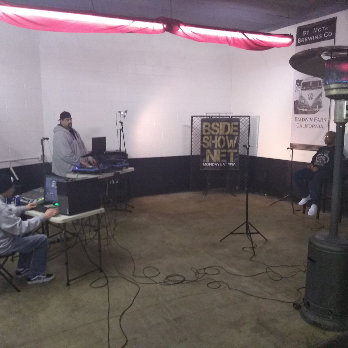 NickSteelhead's tweet image. #NewsmokeMedia Invaded the @BSIDESHOW Last night @buddhamansgv @sigdelsig It was good fun