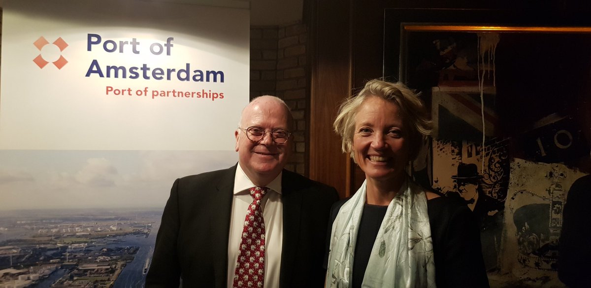 Amports's tweet photo. @IPW #London. International Petroleum Week. Met @Tankbank @PortofAmsterdam. Met slepers @VletterliedenCVV @Boatmen01 en @porttowageamsterdam. @PortofAmsterdam #TonyQuinn https://t.co/QKsOaLDS5u