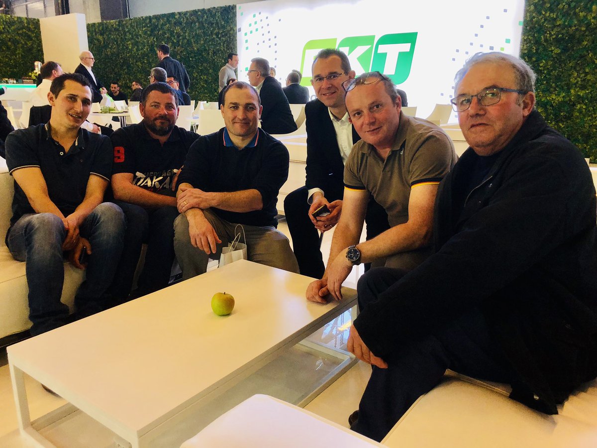 applipneu's tweet photo. nice day at #SIMA19 some of my team @ThomasAnso and my CU @cumabeaupuy... 😁👍😊🚜🚜 Thanks to and @BKTtires for the invitation.. 👍 https://t.co/K6sKOxOnNs