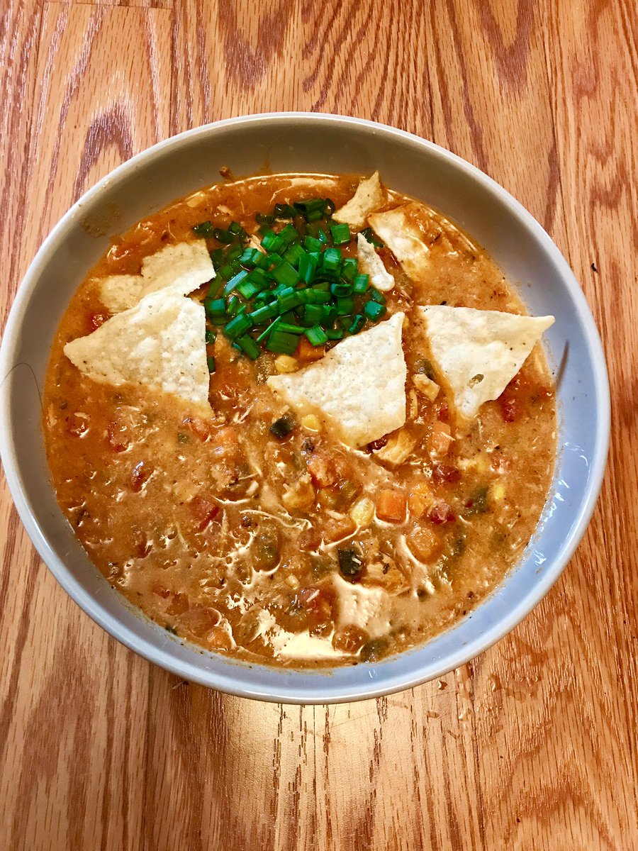 LetsEatwithT's tweet photo. Chicken tortilla soup. 

#forkup #lafoodie #lafoodblog #lafoodblogger #food #foodblogger #foodblog #foodbloggers #chickensoup #chickentortillasoup #soup #tortillasoup #mexicanflare#delish #lunch #laeats #la #yum #winterfood https://t.co/qRG7wSJREZ