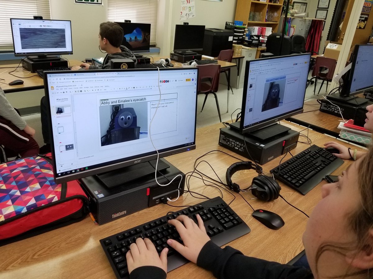 gilbertlisa's tweet photo. #eyecatching Animation &amp; MM is doing a bit of creative work today learning to use a digital camera to take a photo of a humanized part of the classroom then upload the photos to Google Drive for a collaborative Google Slide deck! @LubbockISD @LubbockDL #DLDay @IronsCougars https://t.co/yaDh9EKoD6