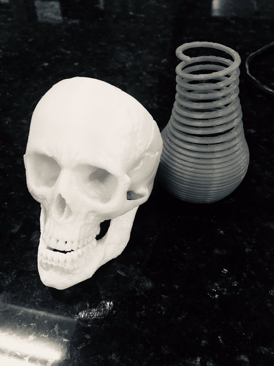 The discovery lab is here! Located in Emmanuel College’s library, the discover lab allowed student to make 3D art in an effort to make learning more engaging. #ECmultimedia