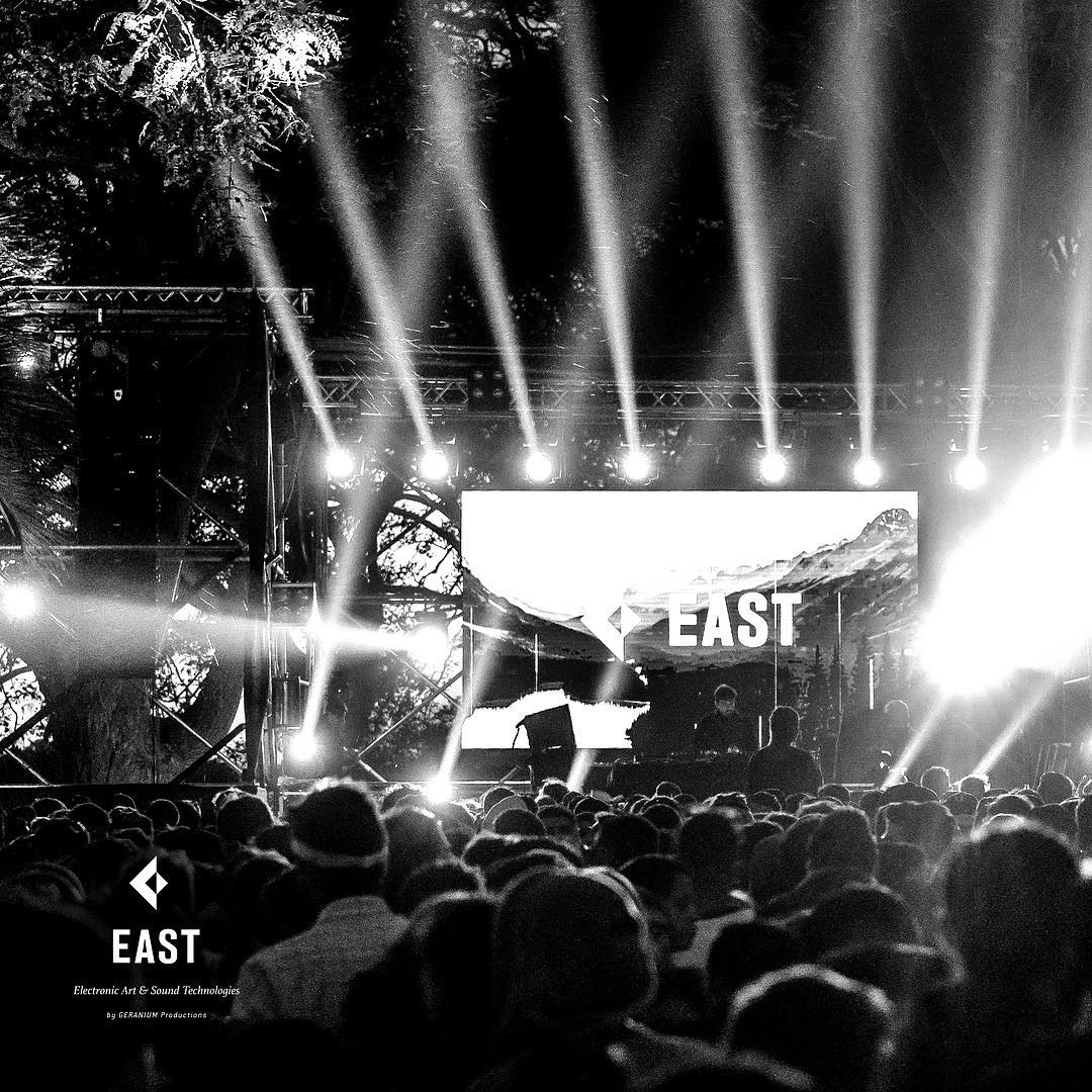 Geranium_life's tweet photo. EAST Festival @EAST__festival by Geranium life @Geranium_life 
Paul Kalkbrenner
Stephan Bodzin
Ame Innervisions
Agents Of Time
Asobitai
Manuel Tur
Michael Mayer
Hunter/Game
“Electronic Art &amp; Sound Technologies”
https://t.co/77HzGjZr9t https://t.co/ccwKbE5YOE