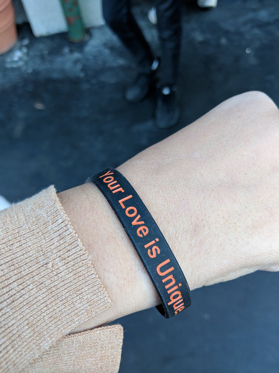 ricadv's tweet photo. #yourloveisunique. Thank you @youthinactionri and @sojournerri for these awesome wrist bands! #TDVAM #loveisnotcontrol #loveonice https://t.co/g37SKnEmIm