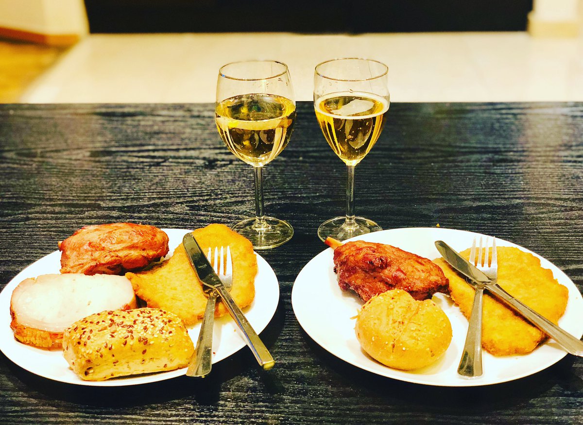 itsneilroy's tweet photo. Last Night Dinner at Vienna #HoneymoonDiaries #AshNeil https://t.co/KGs7zIXaKs