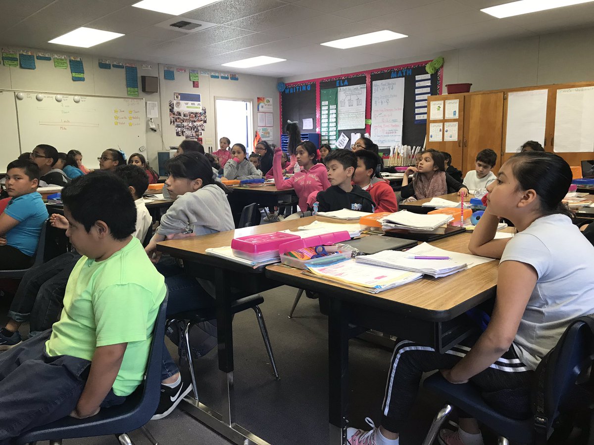 Mandy_Bear0125's tweet photo. My class and @MrsJimenez27 class are on a virtual field trip to the La Purisma at the Santa Barbara mission! #maplecolts #maplecolts4thgrade #tcsdshare https://t.co/U1Xd2BHGGA