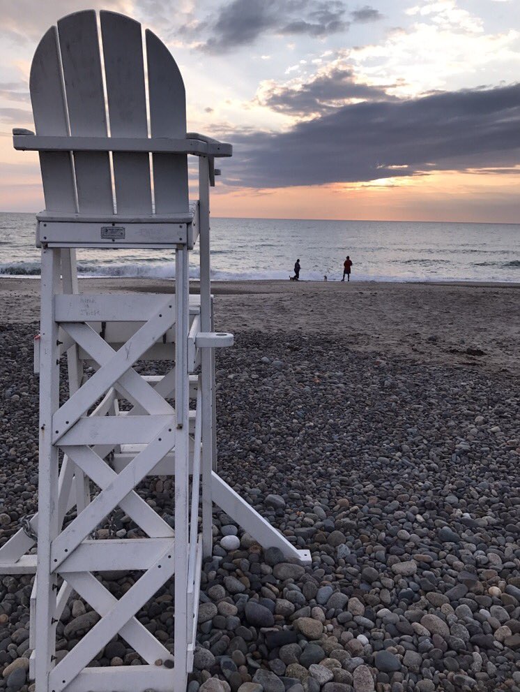 HumHapy's tweet photo. The crazy-gorgeous view from Humarock Beach. Our stunning guest homes are just steps away: https://t.co/uHGx4K4D9N #CapeCod #summer #vacation #ocean #seaside #sunsets #livemusic https://t.co/BMvNkWUlY5