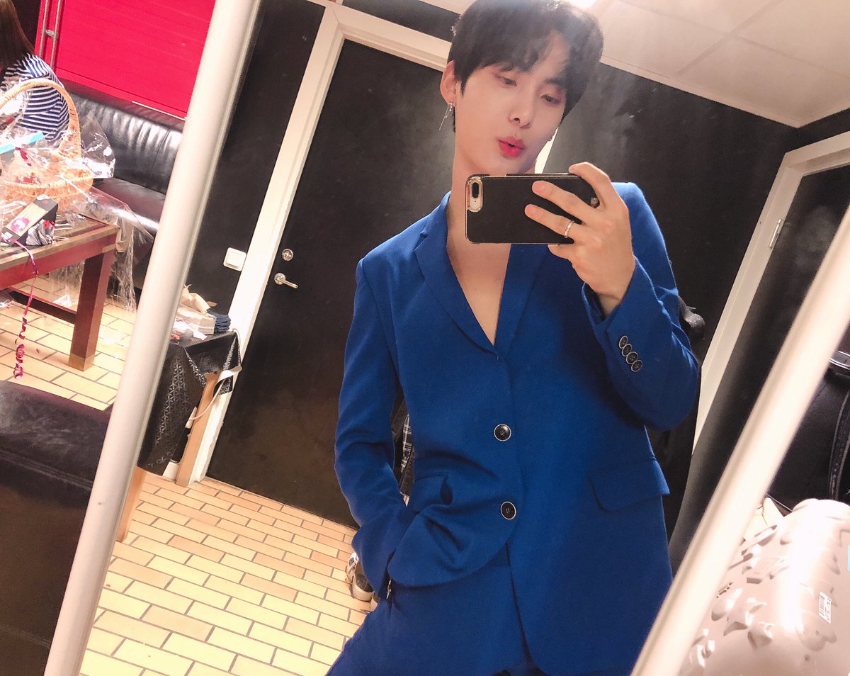 official_ACE7's tweet photo. [#에이스_준]
Thank U Stockholm 🙏🏻❤️
#Sweden #Stockholm https://t.co/Wv38ICsGmN