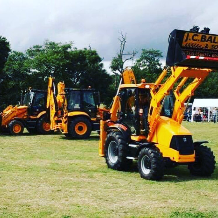 This years main attraction is the fabulous Digger Dance by J C Balls! <a href="/JCBallsSons/">J C Balls & Sons Ltd</a> #Derbyshire #Ashbourne #osmaston #country #show #diggers #familydayout #17thaugust2019 #ticketsonline 
ashbourneshow.co.uk