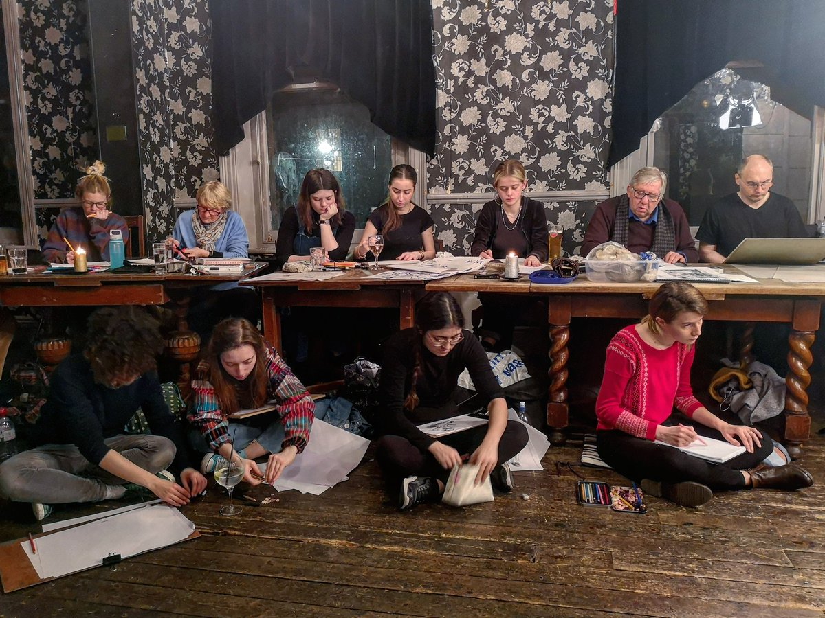 CLD_LifeDrawing's tweet photo. 🌟#TOMORROW🌟

We have SOPHIE modelling for us!

We'll have a #LONGPOSES session, with poses from 15 to 30min 👩🏻‍🎨👨🏻‍🎨

Join us for a #relaxed &amp; #Creative evening, ALL LEVELS WELCOME! 😄

⌚ 7-9pm
🏠 @thecambria
💷 £10 - £6 for student
🎨 Materials provided
😊 #Dropin 

#CAMBERWELL https://t.co/btdvkvHGCs
