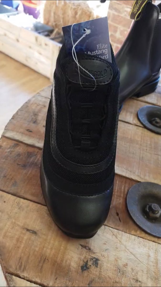 equicobs's tweet image. Mustang Riding/Yard Trainer now available, pop in for a look.

Sizes:
3(36), 4(37), 5(38), 6(39), 6.5(40), 7(41), 8(42),