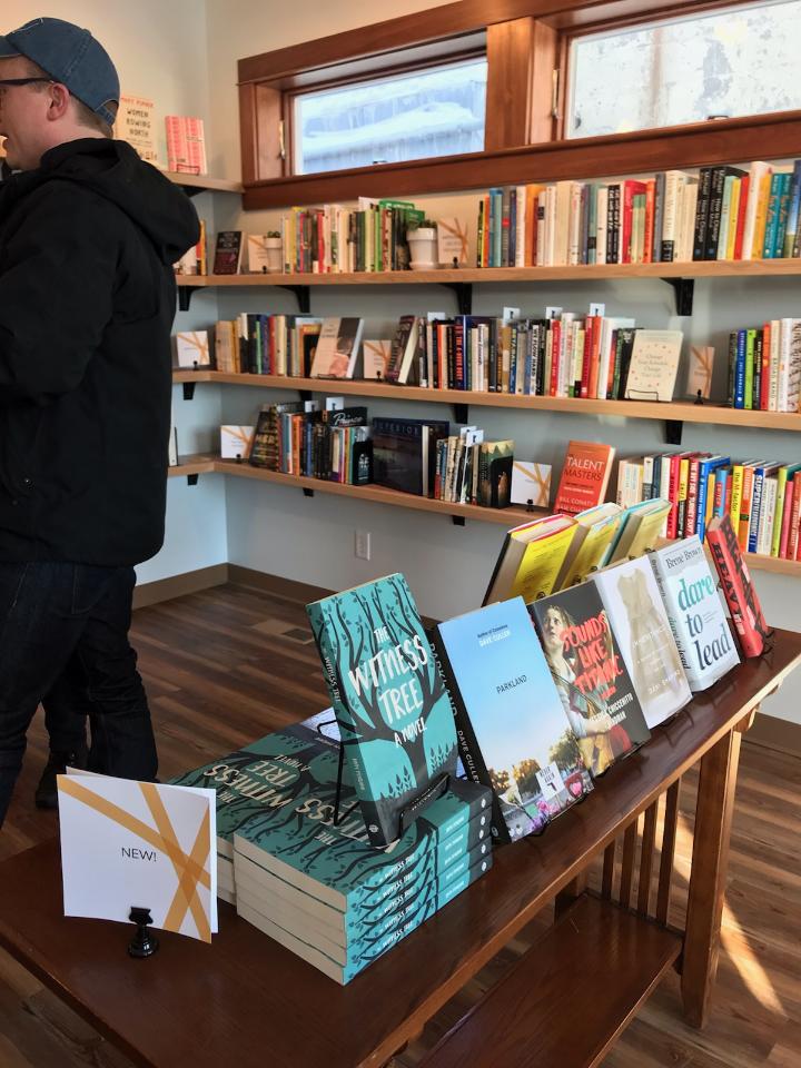 AmyP5204's tweet photo. A brand new indie bookstore in the Twin Cities that also sells coffee AND beer?!? I'm IN! Reading an unpublished chapter this Sat 5/2 from 2-4!
https://t.co/2SH3GRZTT7
#creamandamber #indieauthor #writingcommunity #TwinCities https://t.co/atmT6zKi6z