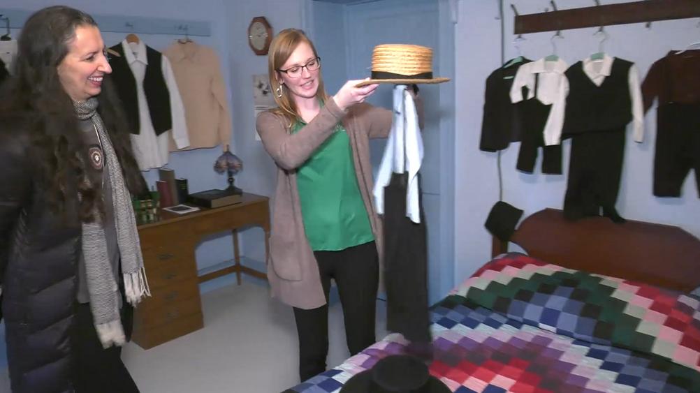 Viajamos a la ciudad de Lancaster, donde vive una comunidad amish de 75.000 personas. Pensilvania tiene la mayor comunidad de Estados Unidos y entramos a una de las tiendas que venden productos creados por amish, como los tradicionales quilts. #MxMPensilvania