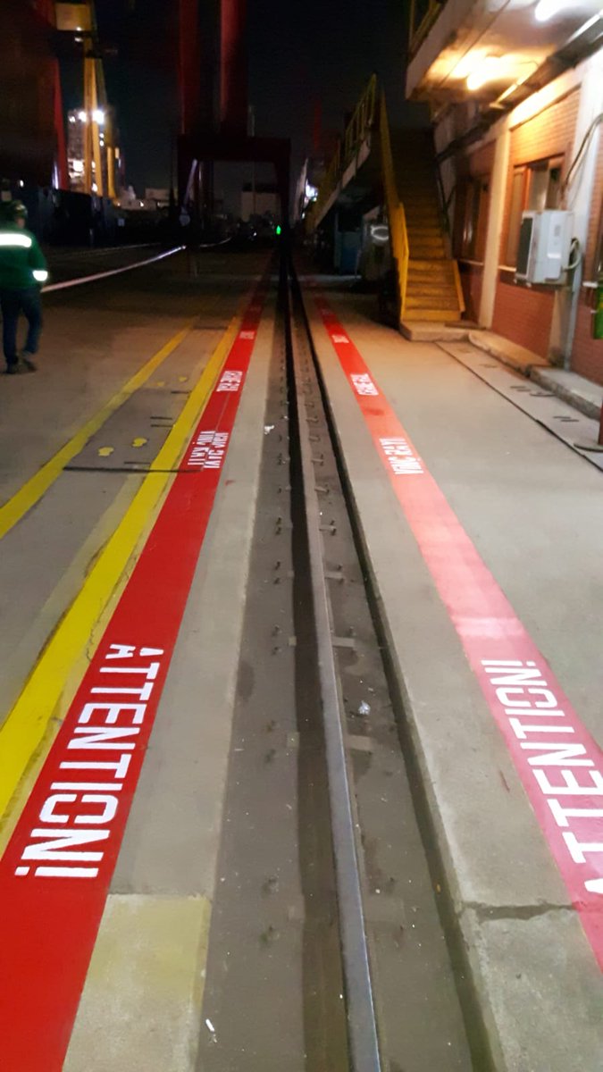 ErmTrafik's tweet photo. #yol#çizgileri https://t.co/kwCRQHmFkD