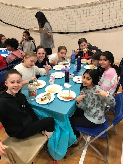 Carnaval at Larson!  Check out more pictures bit.ly/2Bzj3bx <a href="/NVSD44/">School District 44</a>