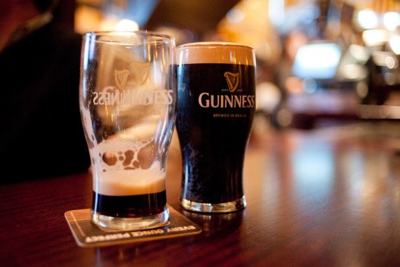 theshebeen's tweet photo. Timing. It's important. #Guinness #TuesdayTreat https://t.co/w4ILJWIyun