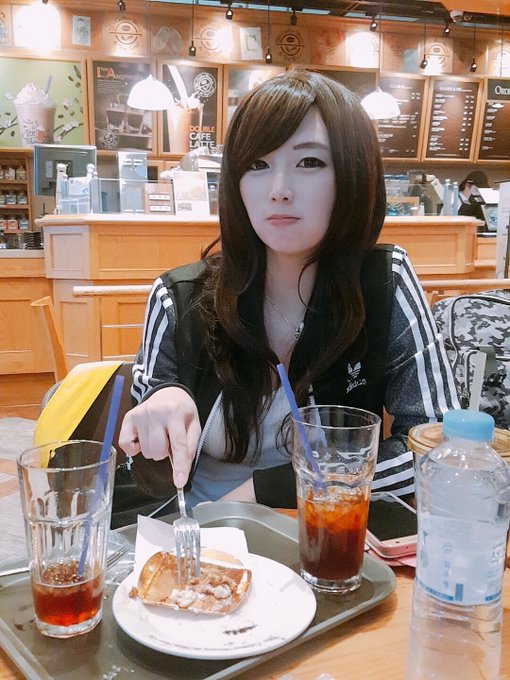 Twitterのコスプレ画像40