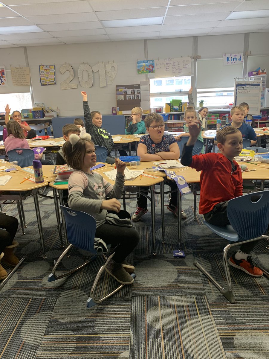 MrsWestonNES's tweet photo. We had a very special guest this afternoon.Sgt. Mozek who just returned from Iraq came to personally thank each student for their Christmas card and well wishes. https://t.co/ZyLItLKzAw
