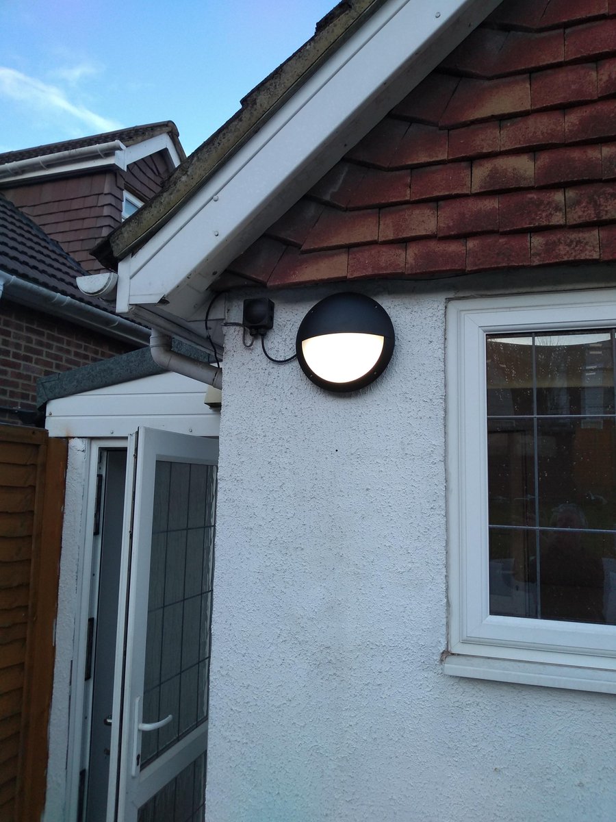 ElectricGraeme's tweet photo. Upgrading lights throughout the house.  Well-chosen by the client for the interior, others suggested by me.  
There was alot of tidying up of cables to make them neat or hidden where possible, https://t.co/v9SG1n4Ga1