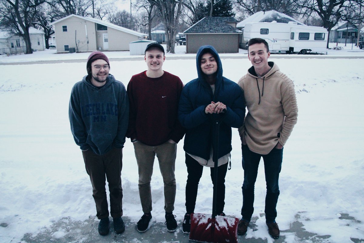 saintluisbb's tweet photo. just gonna yeet some music at y'all 
📷 : @taylorvarejcka
 #saintluis https://t.co/xpDLuXbirT