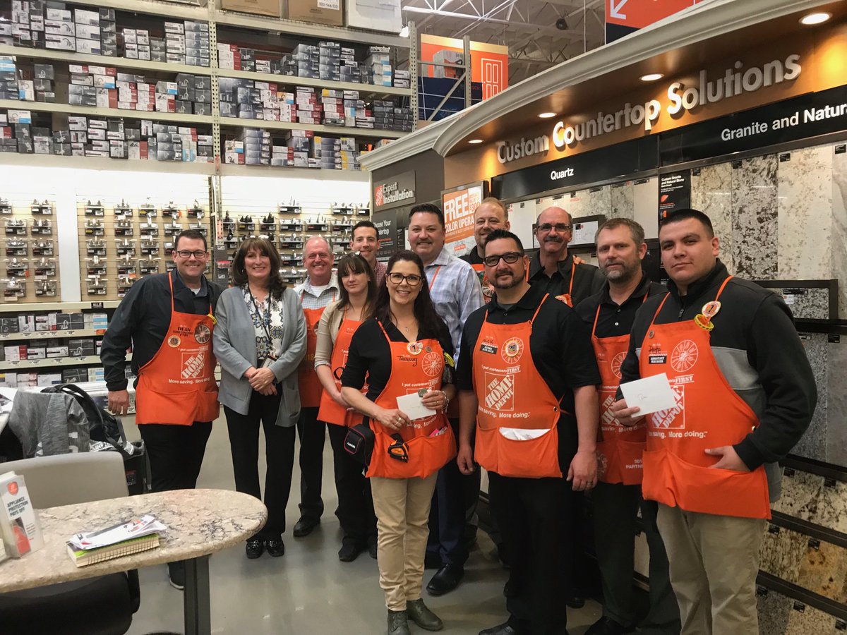 Outstanding Specility/services walk at 3501 with The RSM Dean Settle and all the DSM in the Pac Mtn Desert.#d94rocks#3501proud#PMDwinswithservices